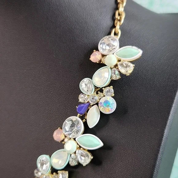 Signed J Crew Pastel AB Brulee Statement Necklace Gold-tone - Picture 3 of 5